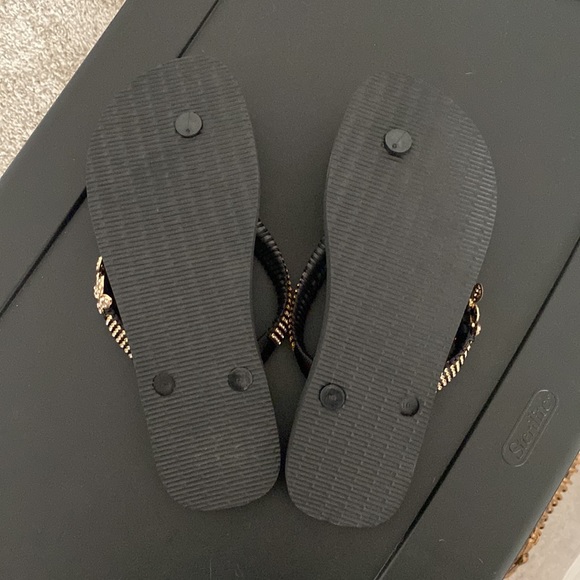 Black flip flops havaianas, handmade sparkly customization. Size 11. Never worn. - Picture 5 of 5